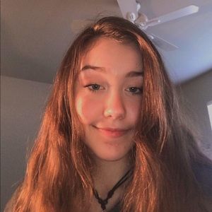 Meet your Posher, Raegan